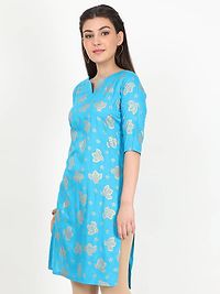 Women Viscose Self Patterns Straight Kurta-thumb1