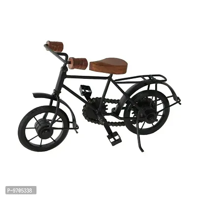 Wooden almirah show cycle