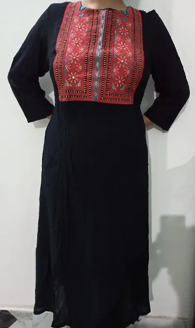 Embroidered rayon kurta for woman