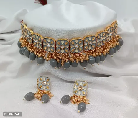 Women Chik Jewellery Set