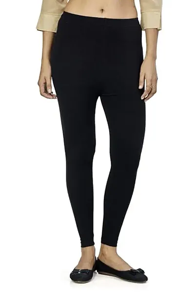 Stylish Poly Lycra Solid Leggings For Women