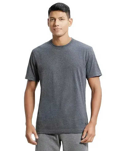 Elegant Solid Round Neck Tees For Men