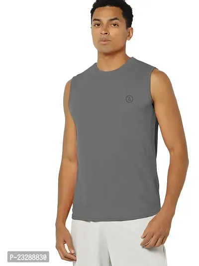 Rad prix Men Grey Solid Crew Neck Sports T-Shirt