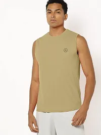 Rad prix Men Beige Solid Crew Neck Sports T-Shirt-thumb1