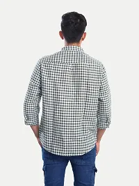 Rad prix Men White Gingham Checkered Cotton Casual Shirt-thumb3