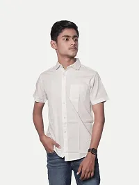 Rad prix Men Solid White Smart Casual Cotton Shirt-thumb1