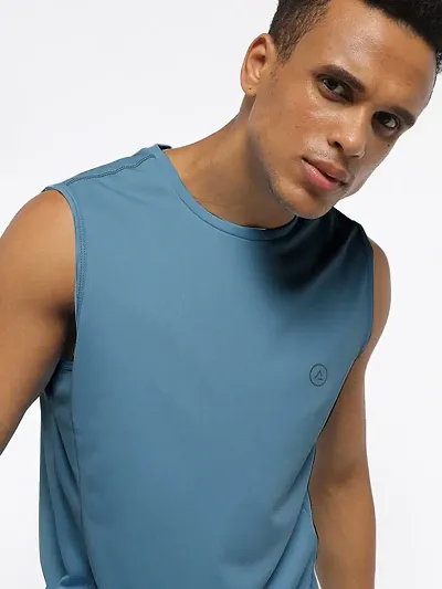 Rad prix Men Textured Sleeveless Sports T-Shirt