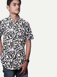 Rad prix Men All-Over Black  White Floral Printed Casual Cotton Shirt-thumb2