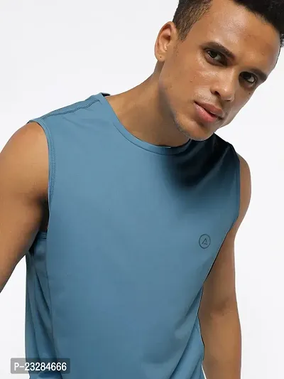 Rad prix Men Blue Textured Sleeveless Sports T-Shirt