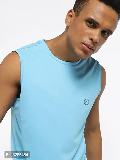 Rad prix Men Light Blue Solid Crew Neck Sports T-Shirt-thumb2