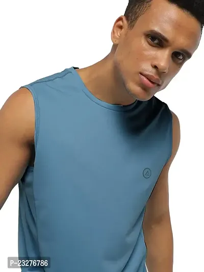 Rad prix Men Blue Textured Sleeveless Sports T-Shirt