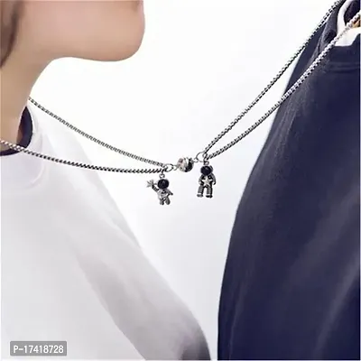 2Pcs Stainless Steel Mutual Attraction Magnets Couples Matching Spaceman Pendant Necklace Magnetic Astronaut Promise Necklace for Women Men Friends Him Her Friendship Astronomy Jewelry-thumb4