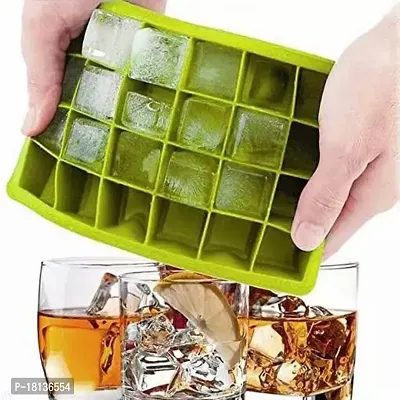 Premium Quality Plastic Ice Cube Trays Pack Of 1