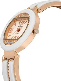 Trendy Multicolor Metal Analog Watch For Women-thumb1