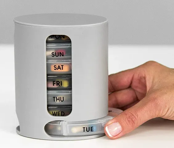 MALARKEY Pill Pro Organizer 7 Portable Tray Pill Box with 4 Compartments Organize Medicine and Vitamins for Each Day Storage Box