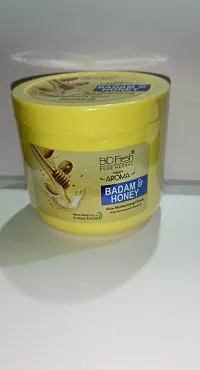 Biofresh Badam  Honey skin Moisturizing cream 800ml-thumb1