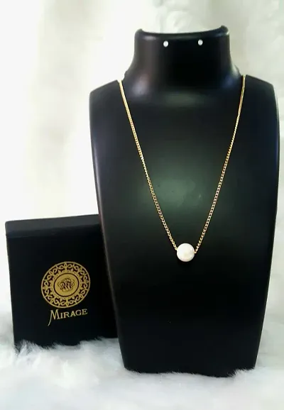 MIRAGE - One Pearl Necklace | A Chain with a Single Pearl.