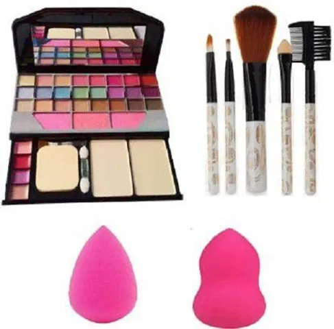 Best Selling Eyeshadow Palette With Makeup Essentials Combo