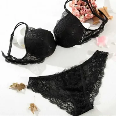 Elegant Lace Bra And Panty Set For Women