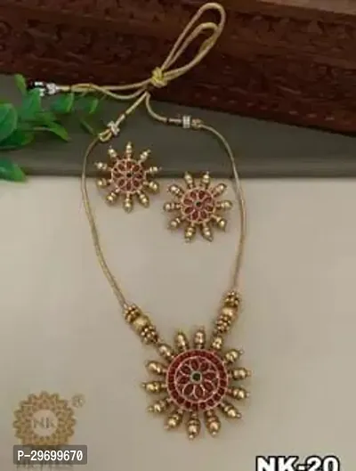 Designer Golden Alloy Jewellery Set For Women