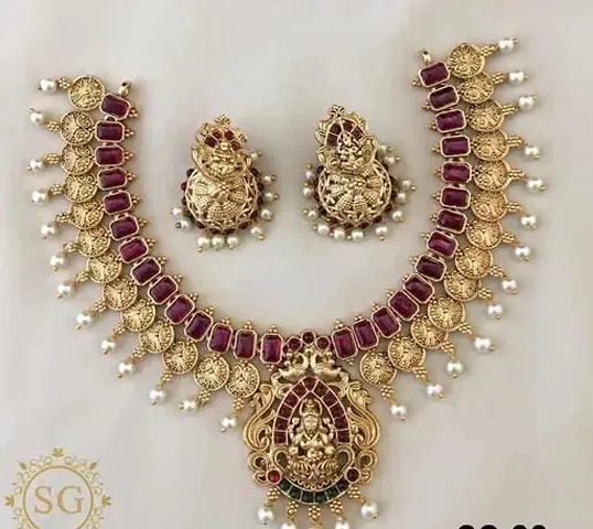 Stylish Brass Jewellery Set For Women