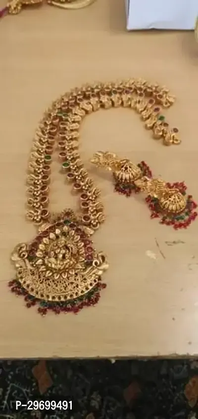 Stylish Golden Bentex  Jewellery Set For Women