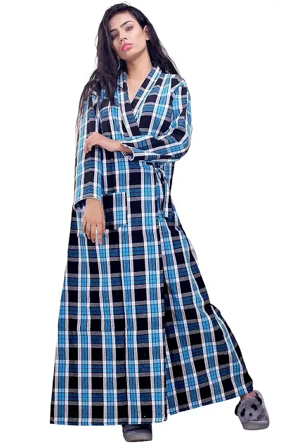 New In Fleece Robe Women's Nightwear 