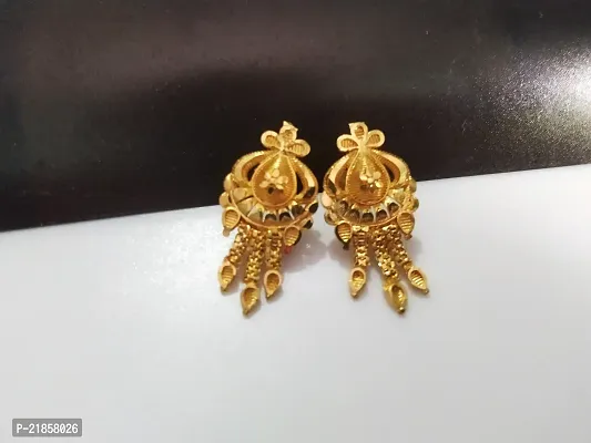 Beautiful Gold plated 3Leaf Chain fall Crown stud