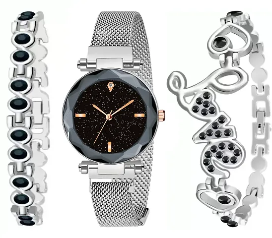 Analog Dial Watch With Love Bracelet