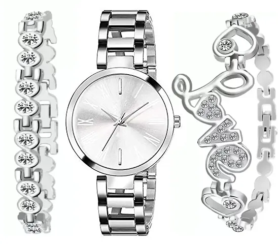 Analog Round Dial Watch With Love Bracelet Belt