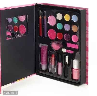 Beautiful Colored Eye Shades Makeup Kit