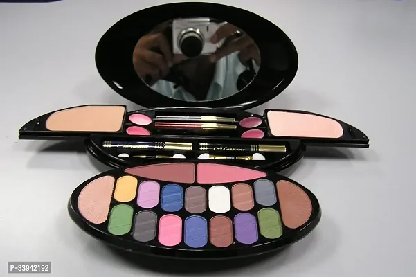 Beautiful Colored Eye Shades Makeup Kit