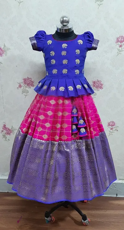 Elegant Self Pattern Lehenga Choli Set For Girls