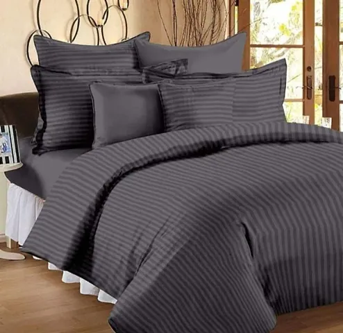 Stripes Double Bedsheet With 2 Pillow Covers Size (90x100)