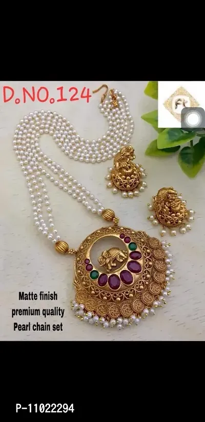 Elegant Pearl Jewellery Set For Women
