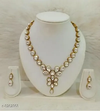 Designer Kundan Necklace with Earrings Set