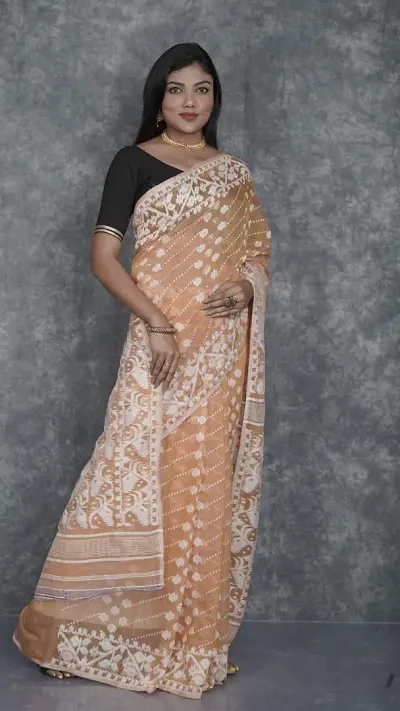 Beautiful Silk Saree With Blouse Piece