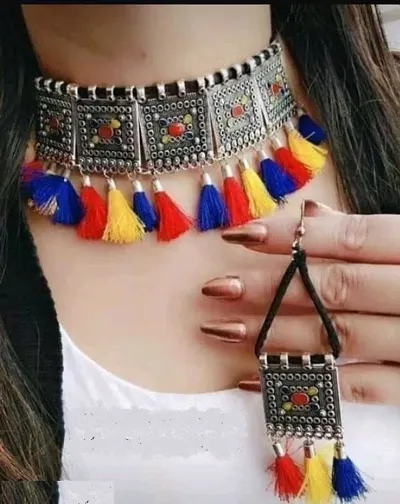 Designer Fashionable Style Choker Necklace And Earrings Set