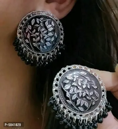 Fashionable Design Oxidized Silver Earring