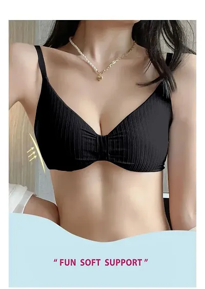 Stylish Blend Everyday Lightly padded Bra For Women