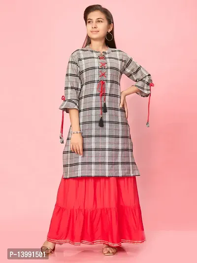 Aarika Girls Grey-Gajri Colour Cotton Check Kurti Skirt Set