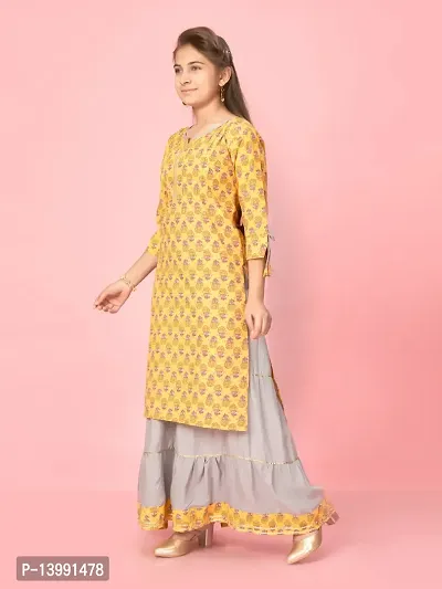 Aarika Girls Yellow-Grey Colour Cotton Printed Kurti Skirt Set-thumb2
