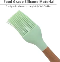Large Silicone Flexible Heat Resistant Basting Brush with Wood Handle for Cooking, Baking, for Non Stick Cookware Silicone Flat Pastry Brush-thumb1