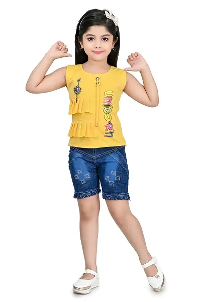 AS LIFE FASHION Cotton Blend Casual Printed Top and Denim Shorts Set for Girls