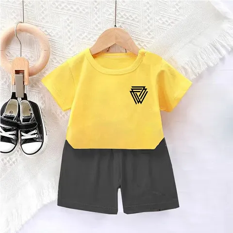 Fabulous Blend T-Shirts with Shorts For Boys