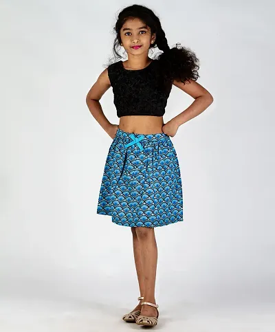 Base Geometric Floral Skirt With Bow