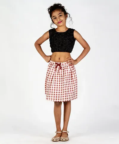 Geometric Square Skirt With Bow