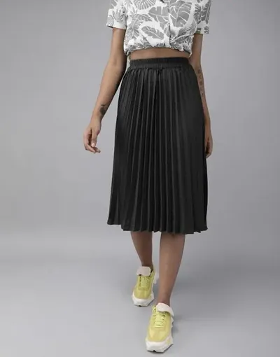 Latest Stylish Crepe Solid Skirts For Women