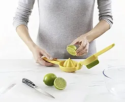 Classic Manual Squeeze And Twist Hand Juicer Machine For Lemon, Orange, Citrus, Fruits, And Vegetables Lime Squeezer-thumb2