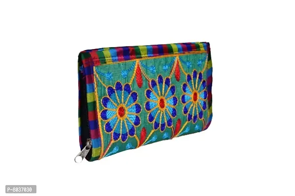 Kutchi Embroidery Handbag at Best Price in Ahmedabad, Gujarat | Megh Craft  Enterprise